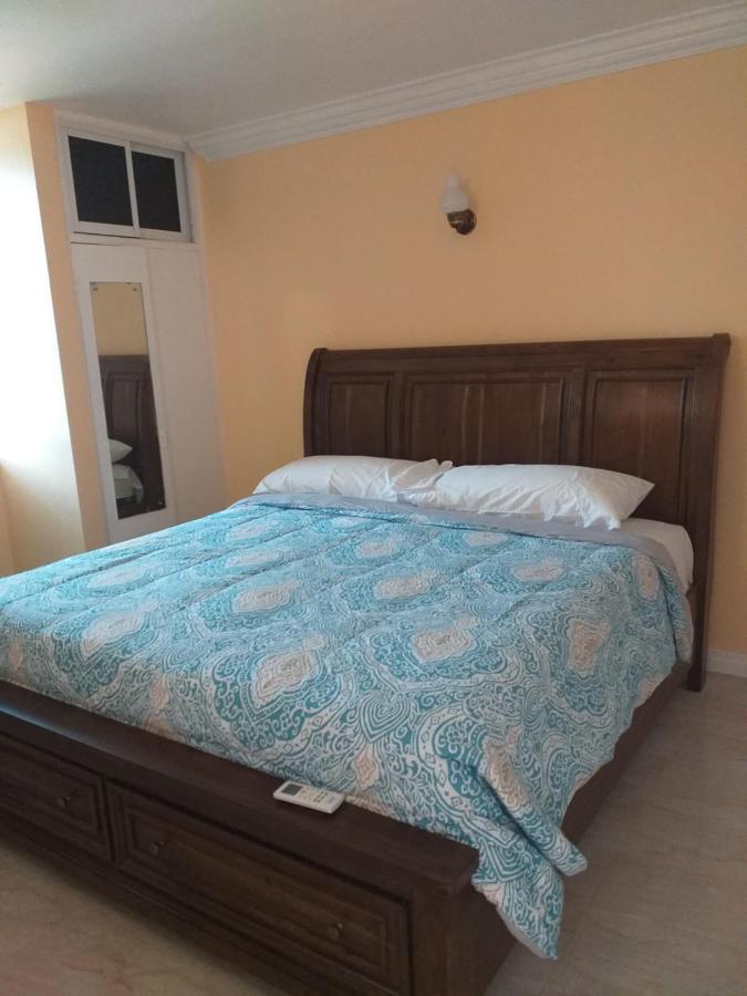 Rooms By The Pool Kingston Luaran gambar