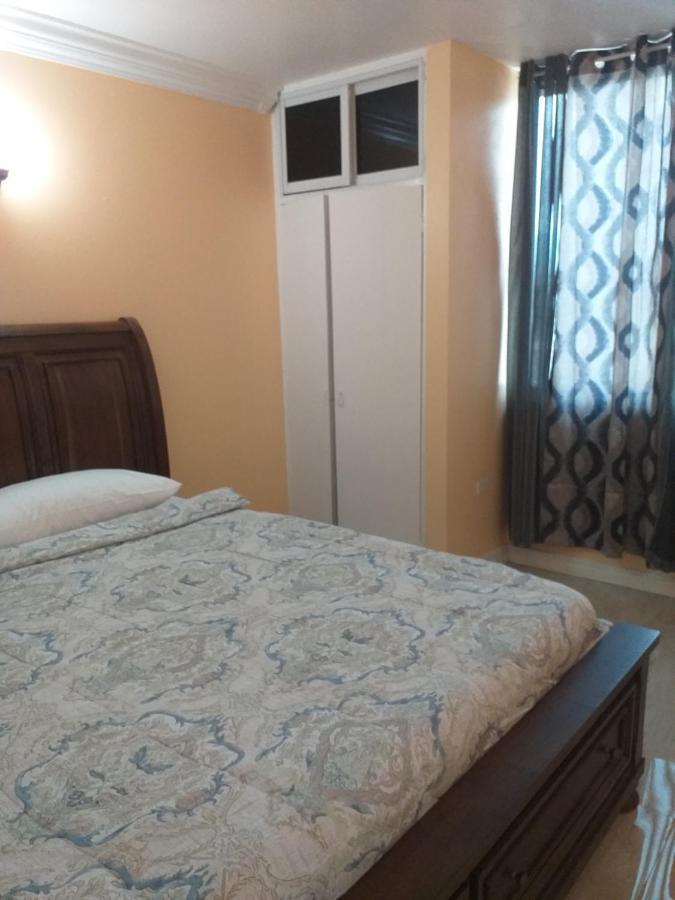 Rooms By The Pool Kingston Luaran gambar